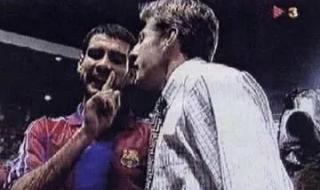 相看两不厌的后一句到底是只有敬亭山还是唯有敬亭山 相看两不厌下一句